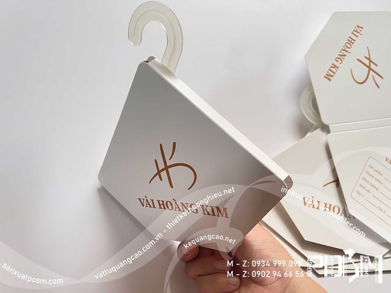Bảng treo mẫu vải  hình hộp vuông treo vải nhẹ, vải silk, treo khăn ... - Ảnh 3